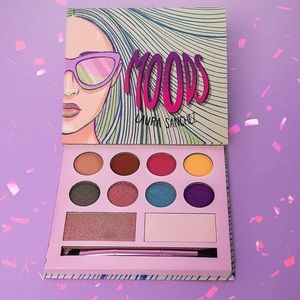 Brand new eyeshadow and highlighter palette